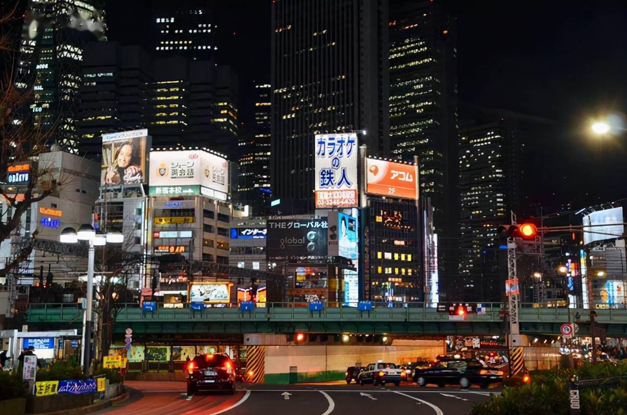 最新新宿，繁华都市中的新脉动